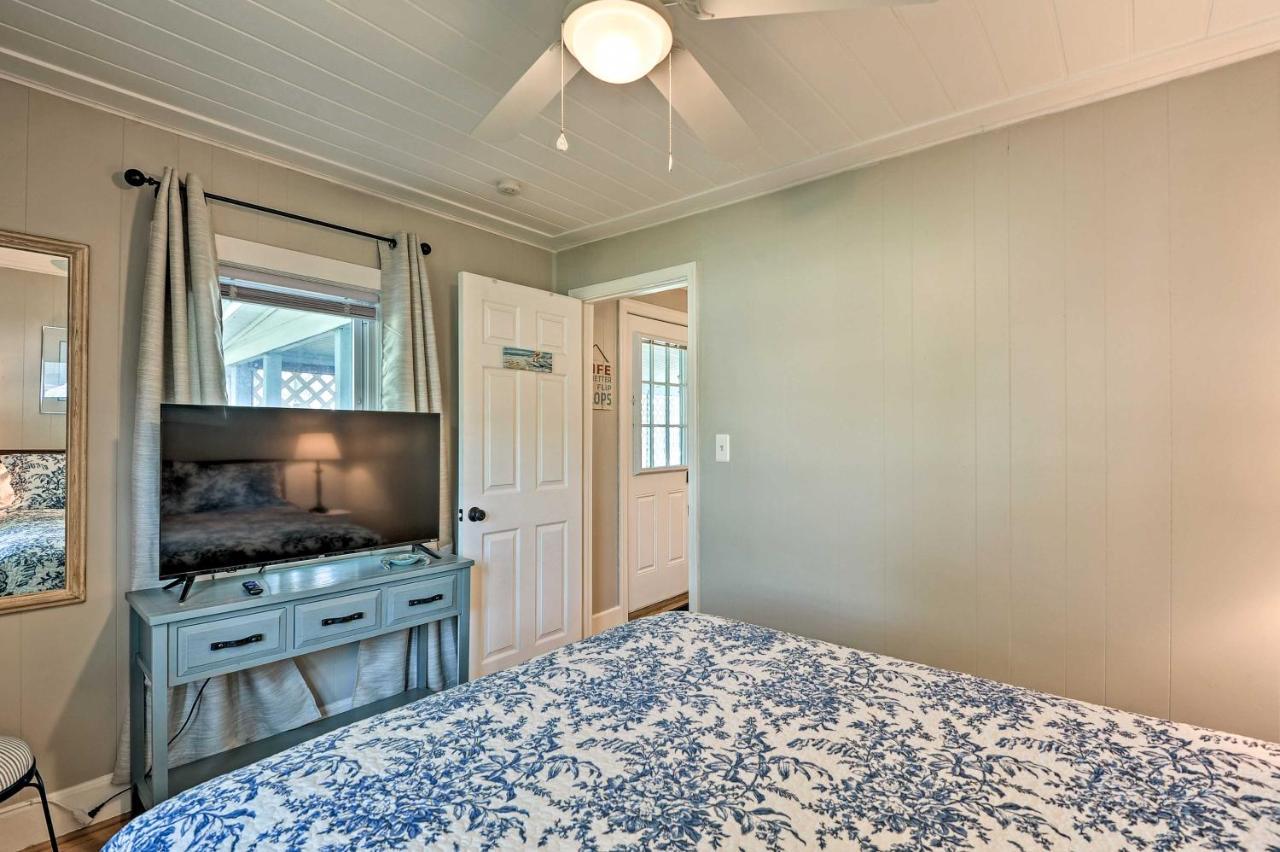 The Blue Crab Cottage - 3 Blocks From The Beach! كولونيال المظهر الخارجي الصورة